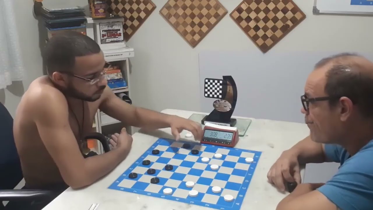 O Jogo Que Entrou Para a História: Gênio Contra Gênio!