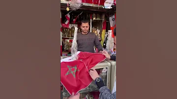 أعلام المغرب تنفد لدى تاجر مصري 