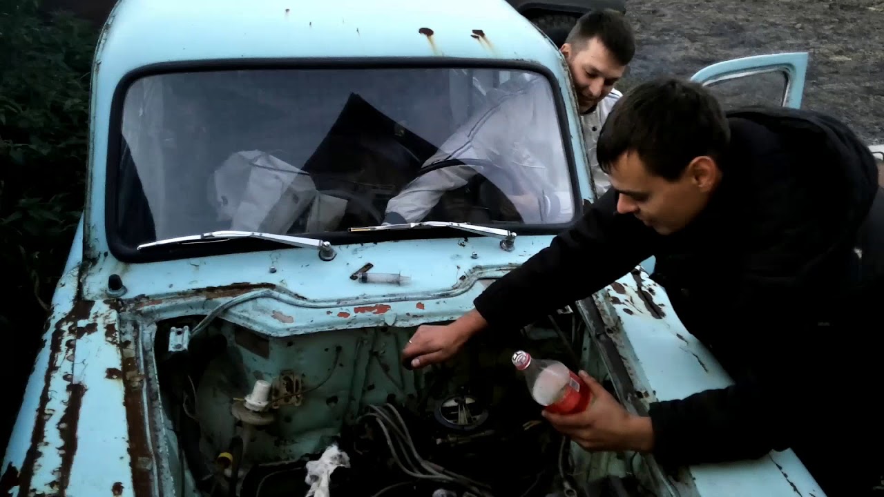 Москвич "Космич" 1958 года завелся в 2015 - YouTube