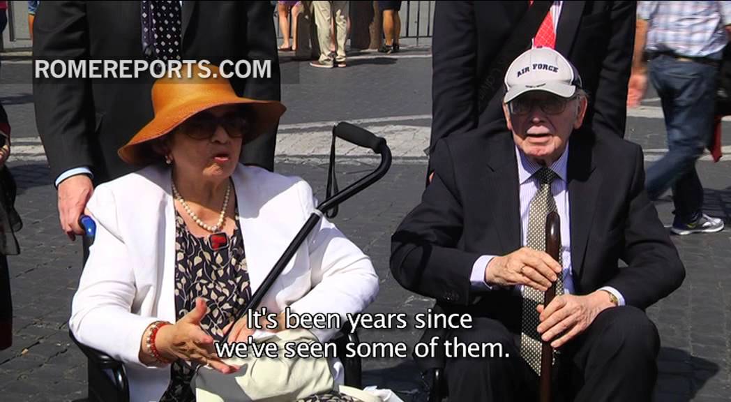 Couple receive surprise gift at General Audience for golden anniversary