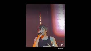 Louis Tomlinson pictures on stage for his concert in Uruguay #louistomlinson #ctto