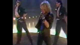 Pernilla Wahlgren - Piccadilly Circus