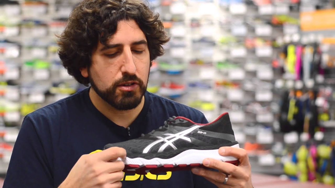 Running Shoe Overview: Asics 33-M - YouTube