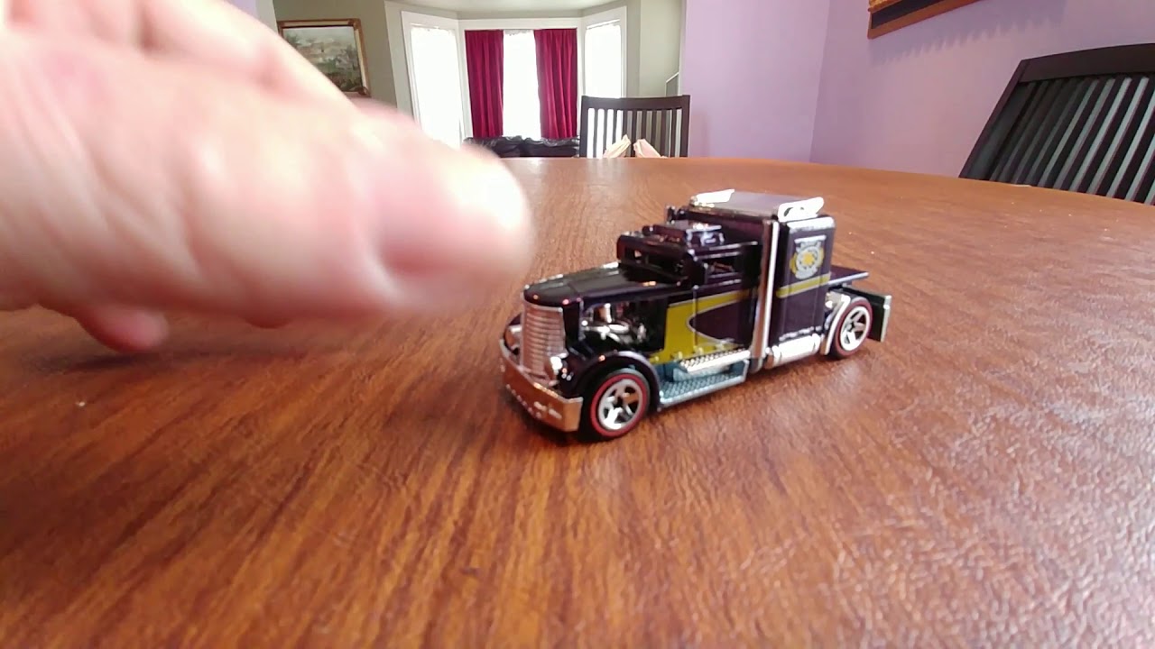Hot wheels Classics custom convoy Review. - YouTube