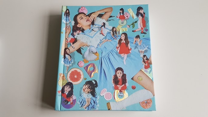 RED VELVET (레드벨벳) 3RD MINI ALBUM - [Russian Roulette] : (OPENED ALBUM)