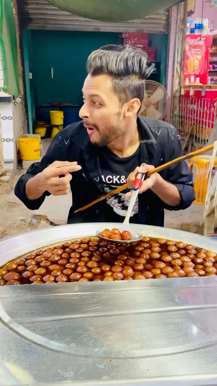 Gulab jamun k liye kuch bhi? kya apko meetha psand hai?? Salman Noman❤️ #shorts