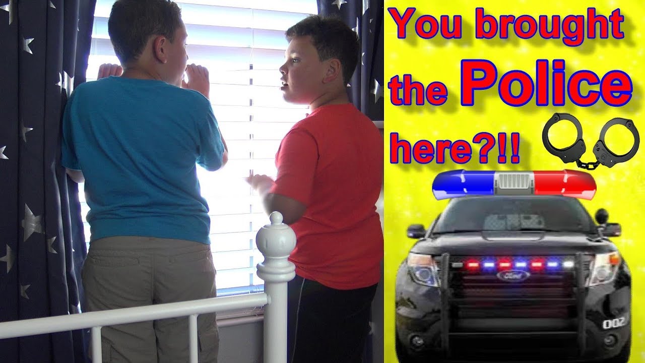 TRAFFIC STOP LEADS POLICE TO CRIMINAL HIDEOUT!!! - YouTube