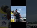 プールにヤバい人いたwww