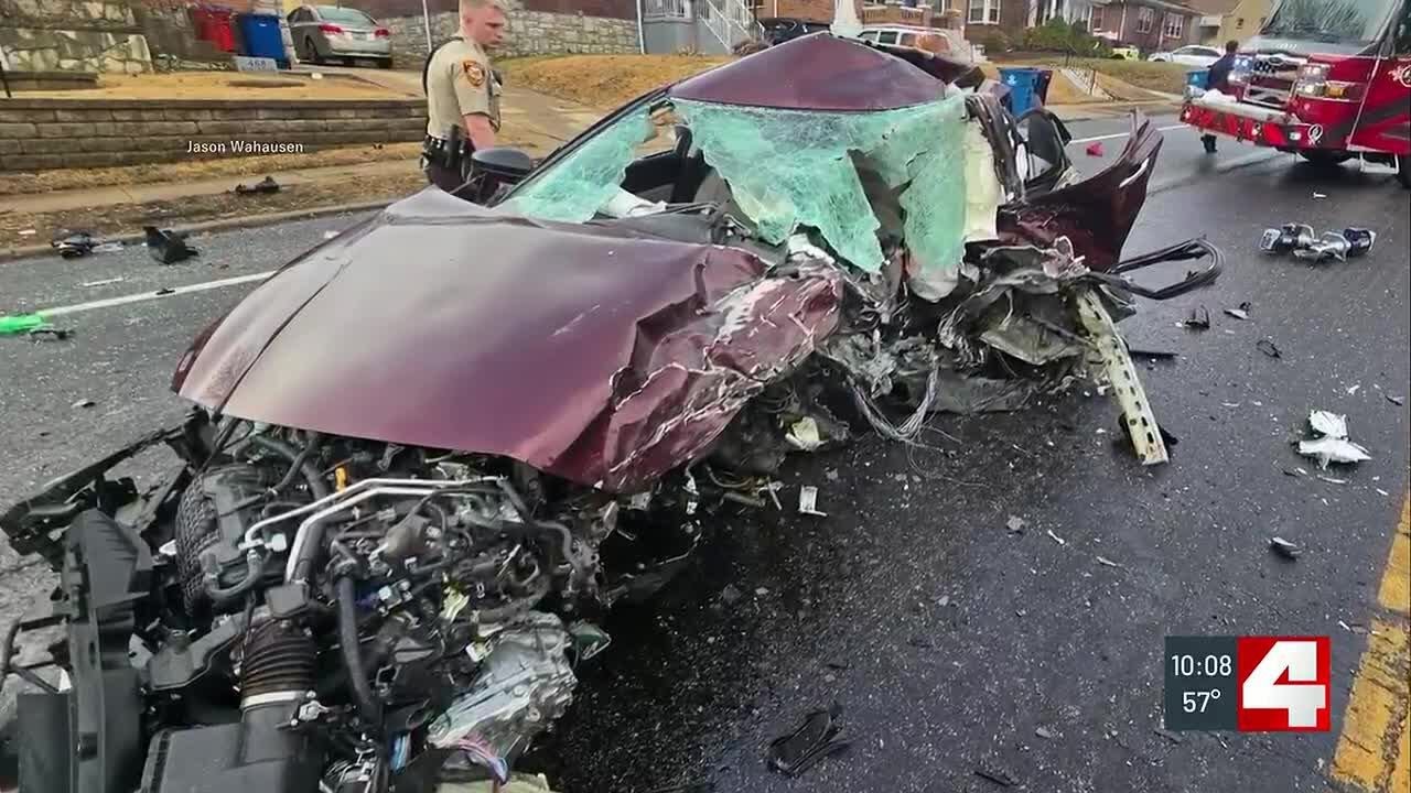 1 dead, 2 injured in South County crash - YouTube
