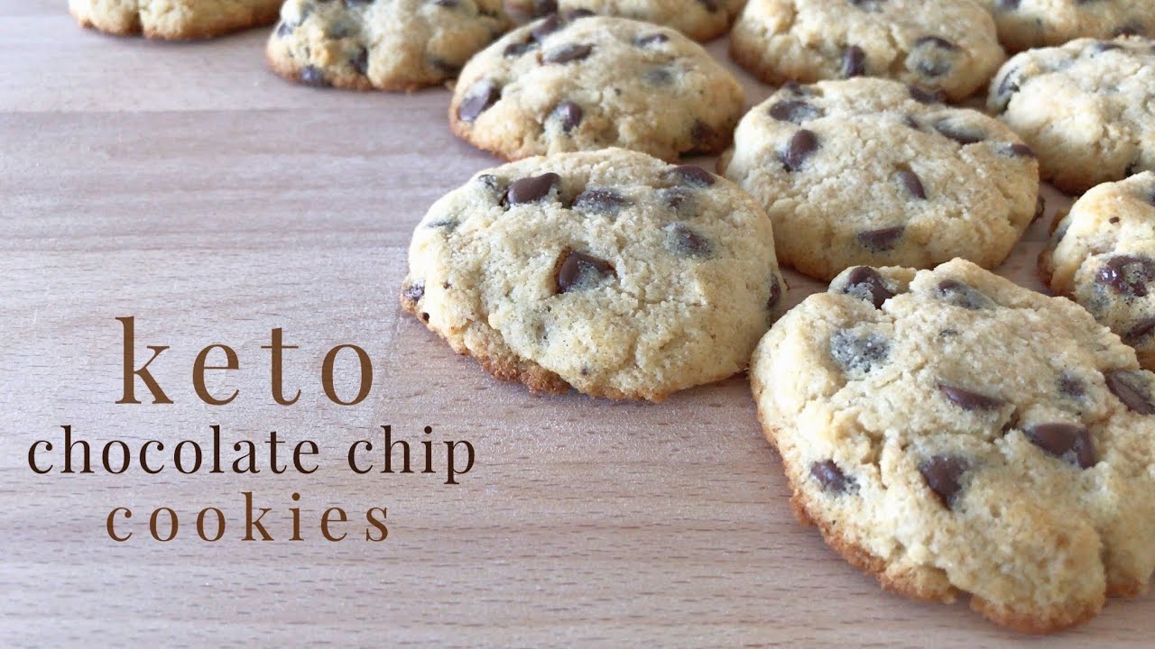 Keto Chocolate Chip Cookies