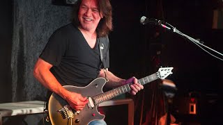 Le guitariste légendaire Eddie Van Halen est décédé