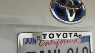 Replacing License Plate Bulbs on 2013 Toyota Prius