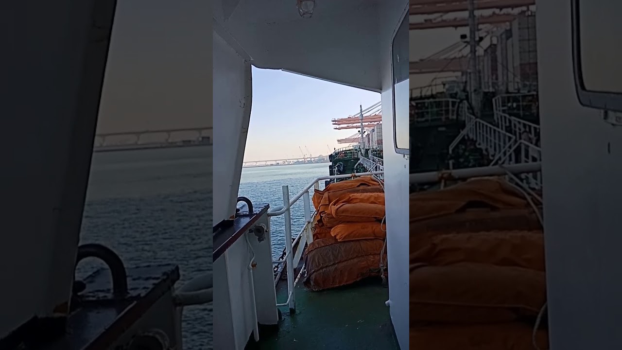 Bunker opetation at Busan new port