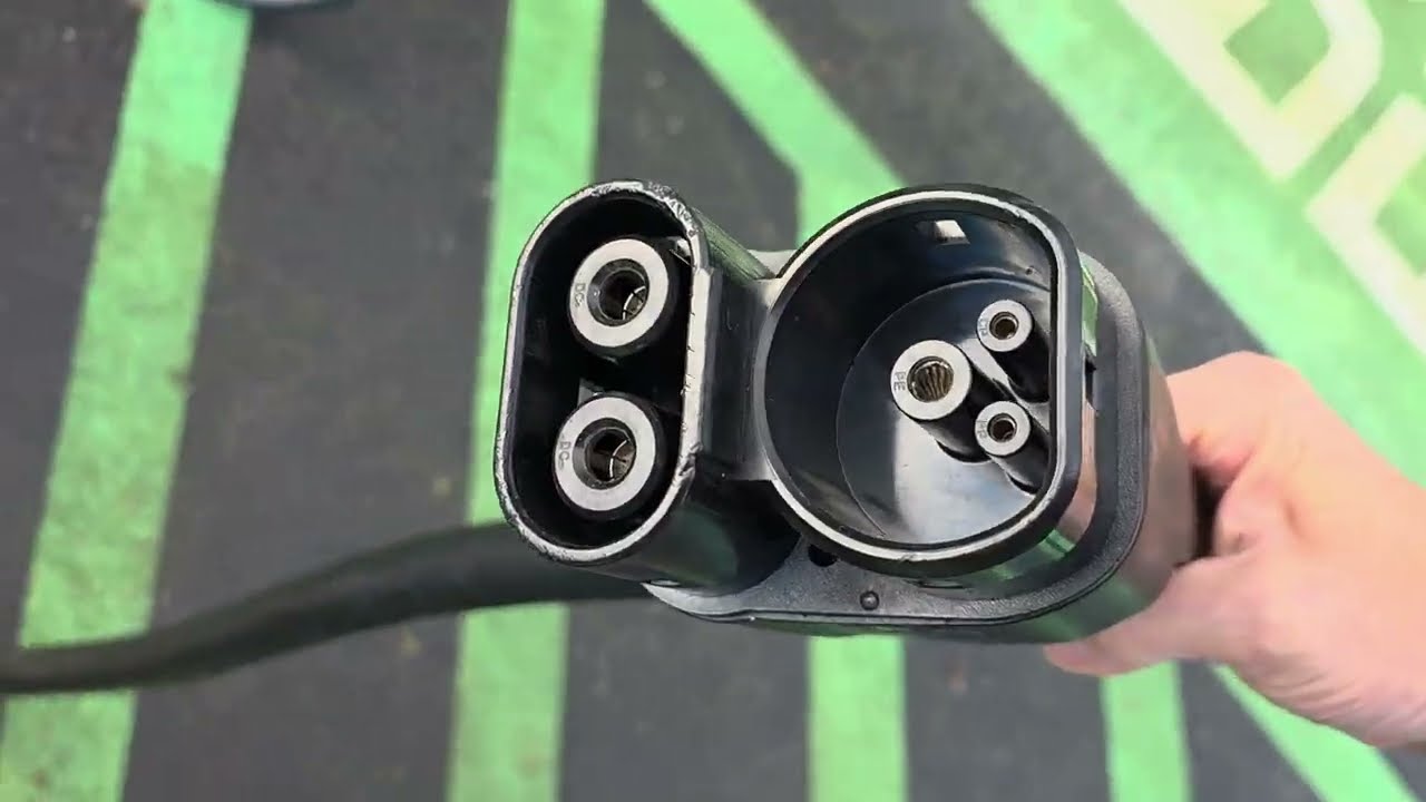 BYD Dolphin Surf Boost Public charging on Christmas day.