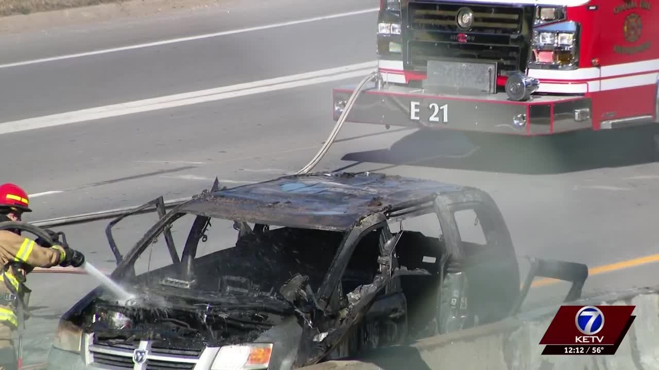 Vehicle fire leads to lane closures in north Omaha - YouTube