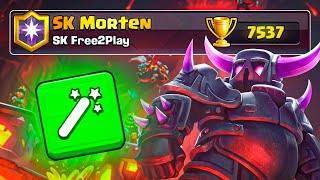 Can you beat Clash Royale only using Random Decks
