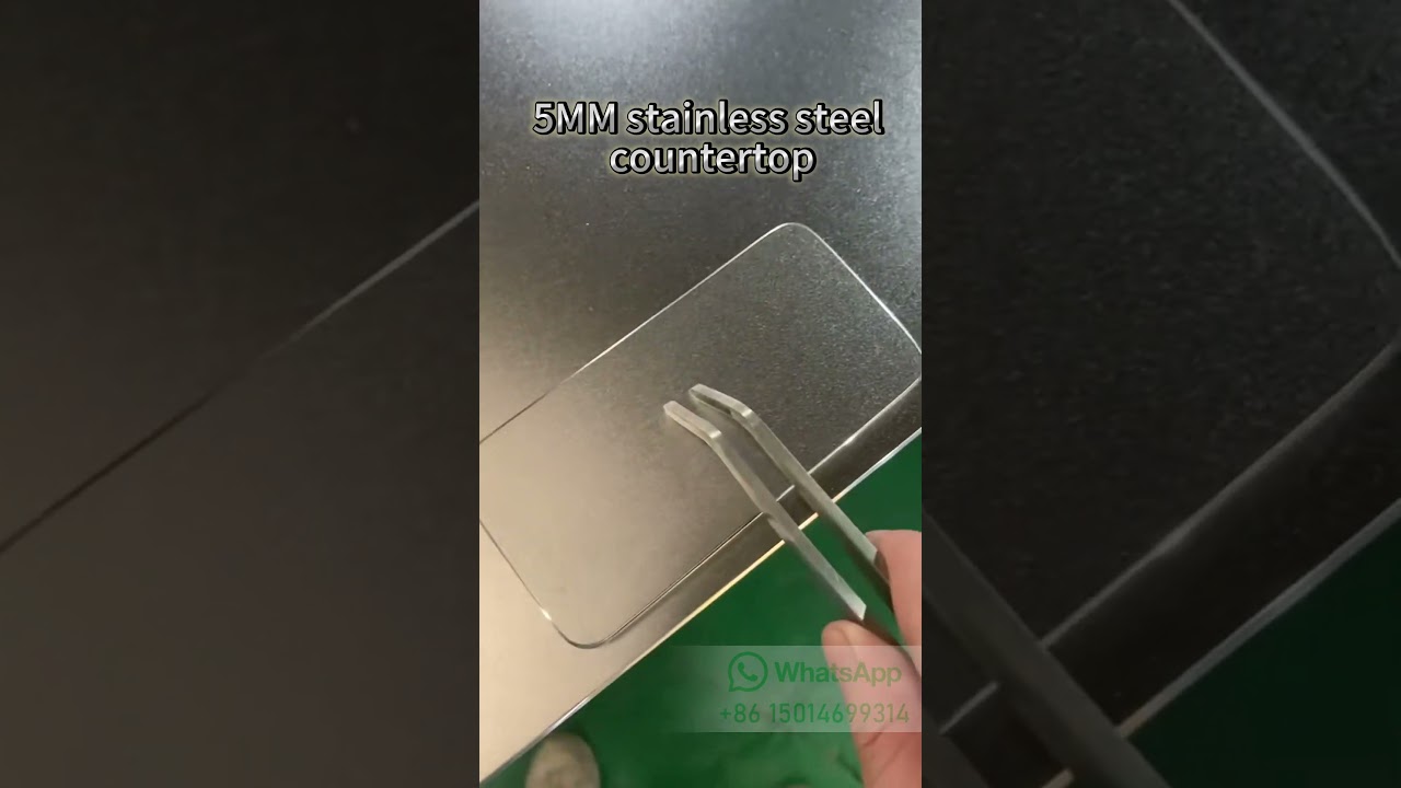 Stainless steel countertop. 😮 Why is it so “popular” all over the Internet?