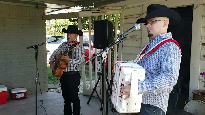 Ricardo y Genaro-"El Cachas De Oro", "El Palomito"