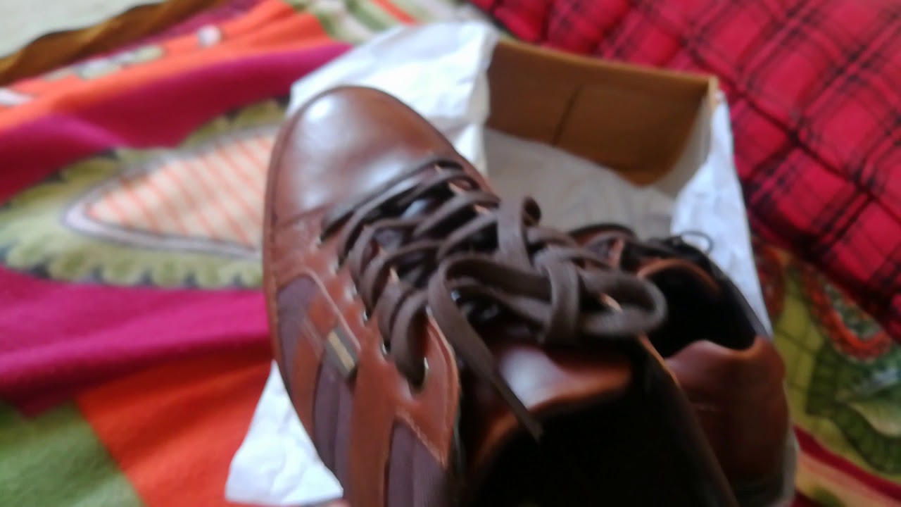 bond street red tape slippers