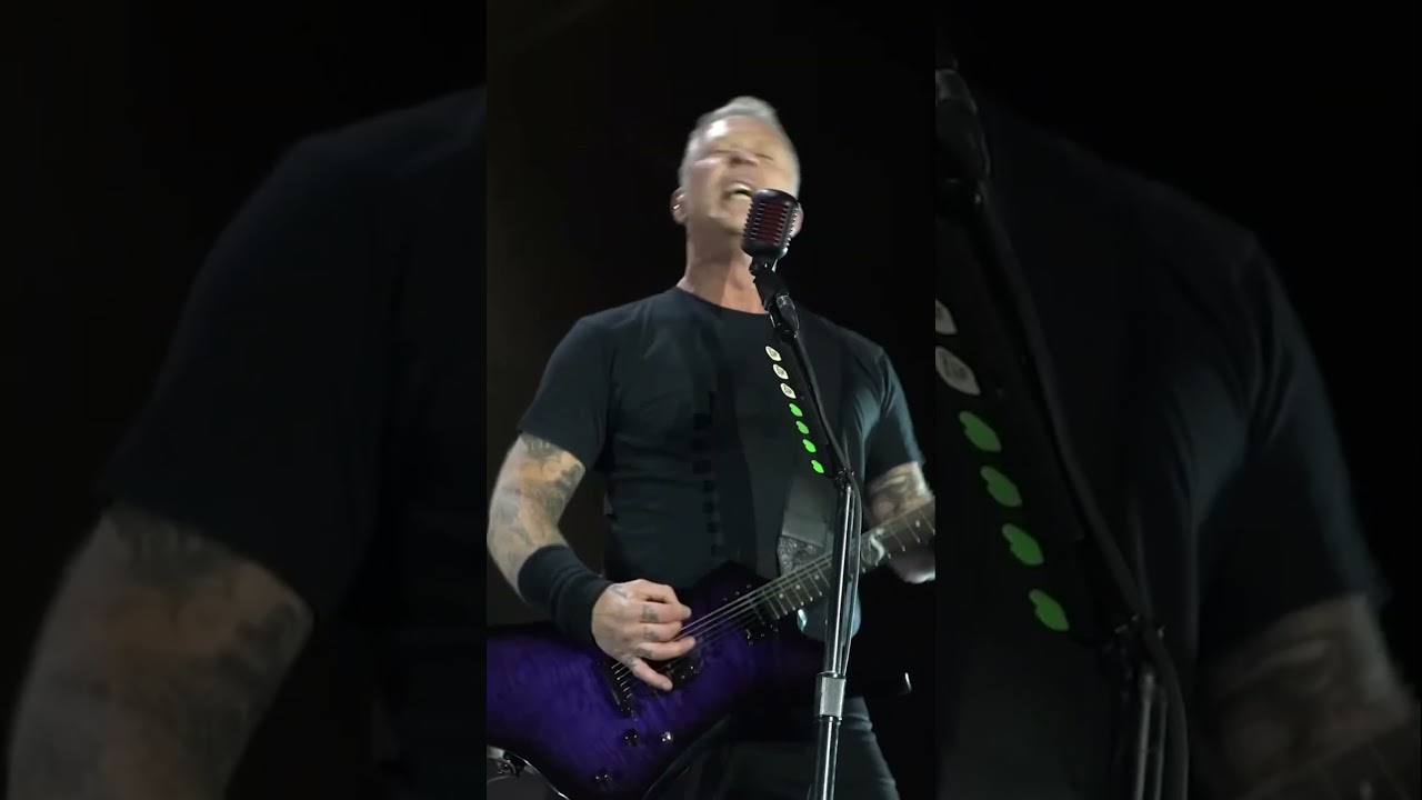 James Hetfield loves playing that riff and can you blame him? 