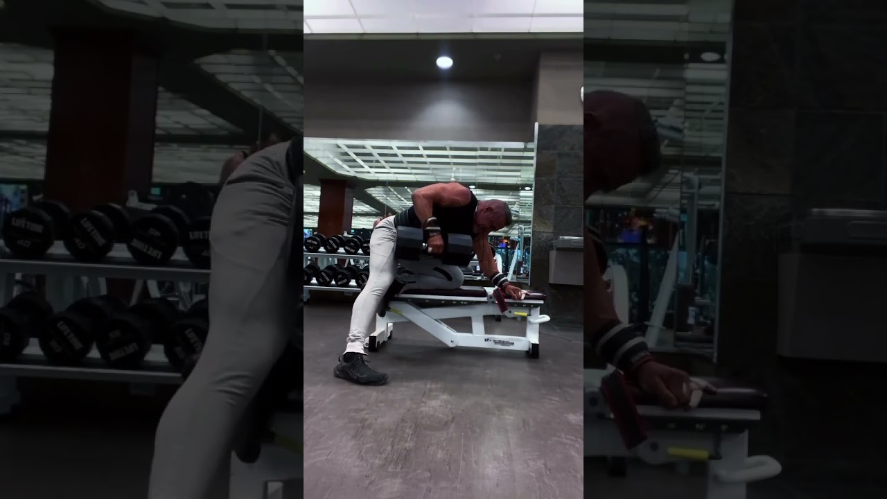 If you’re looking to work on your back thickness one arm rows are a very safe