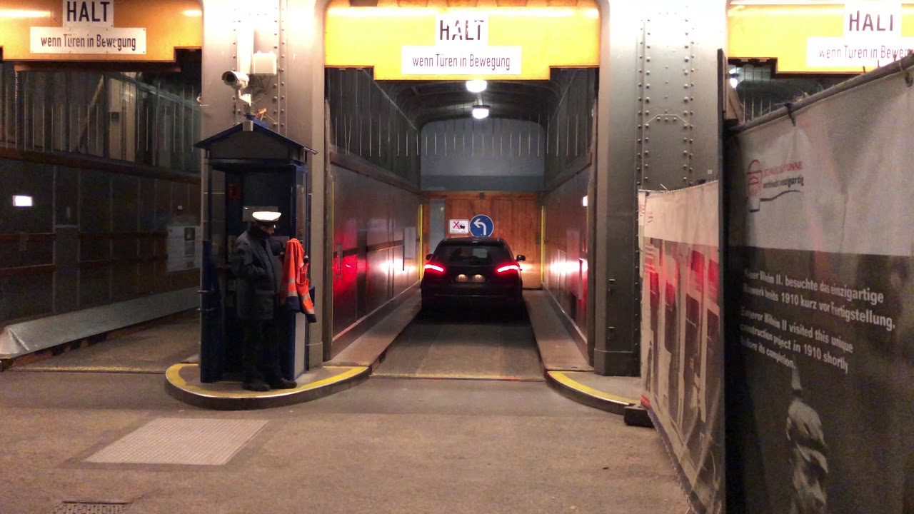 St Pauli Elbtunnel In Hamburg with Car Lift 30/11/2017 4K