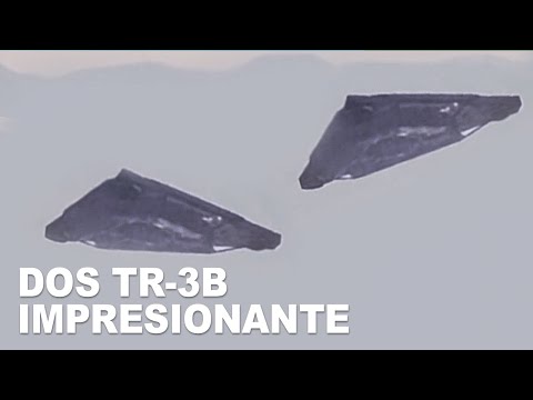 NUEVO VÍDEO: DOS NAVES TR3-B IMPRESIONANTE LA VELOCIDAD DE UNA DE ELLAS