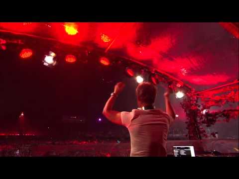 Armin Van Buuren- -Tomorrowland Live 2013