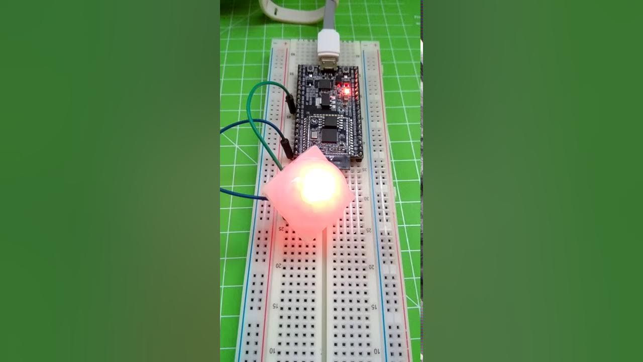 Led candle with esp32 random number generator - YouTube