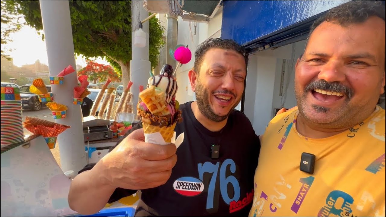 عشان راح يصلي صاحب المحل طرده و في الاخر ربنا كرمة عم احمد صيام