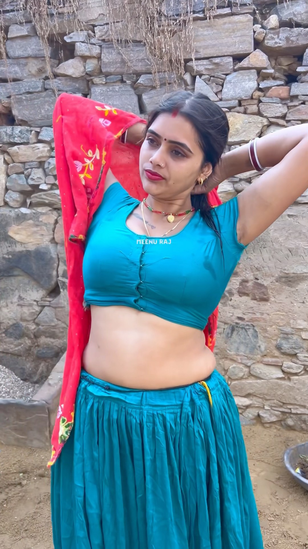 मैडम मज़े मज़े खाये पतासी #trending #meenu #trendingshorts
