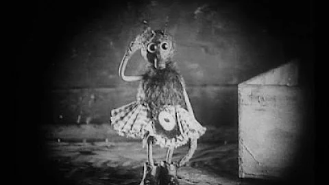Charley Bowers in There It Is! | 1928 Silent film ...