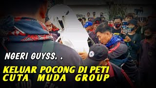 CUTA MUDA SULAP MENJADI POCONG DAN KUNTILANAK DI PANCAKSUJI