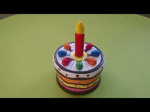 Videó: Miért Születésnapi Attribútum A Gyertyákkal Készült Sütemény?