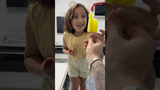 Hi̇ra Parmağina Noldu 😱 Resimi