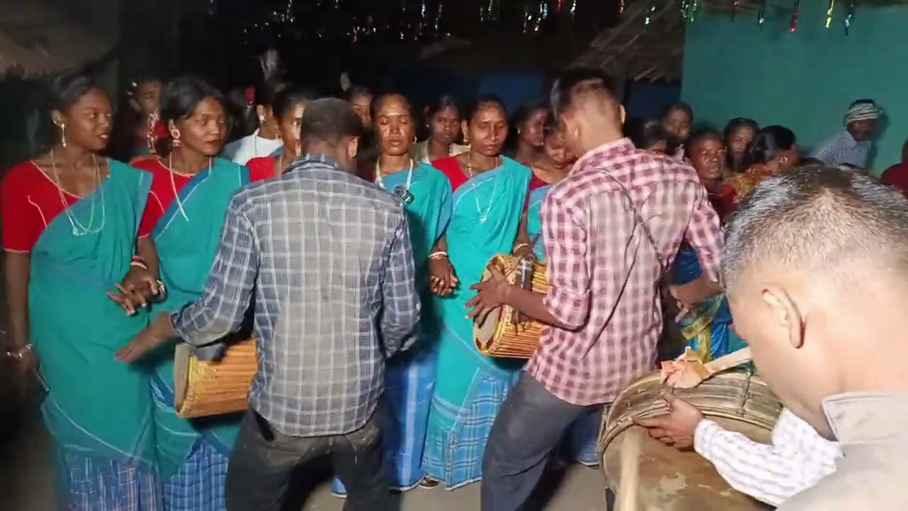 New santhali video// jobjitpur santhali video sohrai 