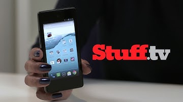 YotaPhone review - introducing the world