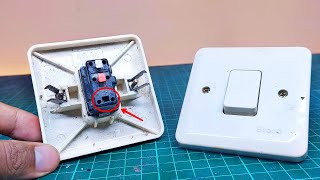 IT TURNS OUT THIS IS THE SECRET FUNCTION OF THE SMALL HOLE IN THE SWITCH!!