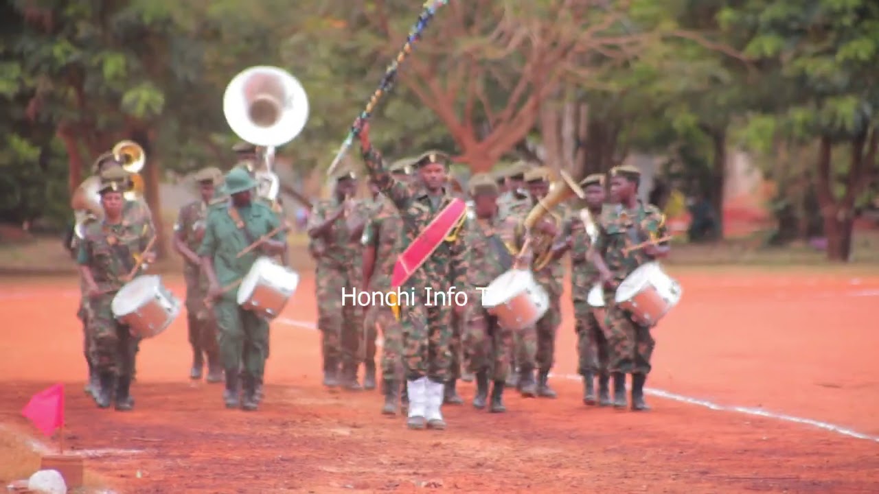 ANGALIA UMAHIRI WA MWONGOZA BENDI YA JESHI,OP UCHUMI WA KATI 835KJ.