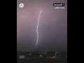 صاعقة برق تضرب برج الساعة بمكة المكرمة