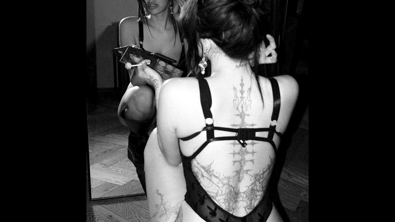 YouTube에서 Rumelis - Back Tattoo 보기 YouTube에서 Rumelis - Back Tattoo 보기