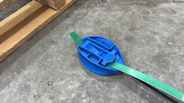 Plastic Strap Feeder - Pallet Strap Threading Tool