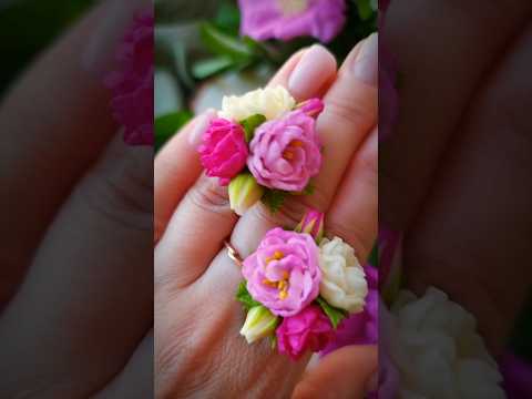 НОВЫЙ Видео Урок 🔥УКРАШЕНИЯ с Цветами Шиповника🌹 #холодныйфарфор ПОЛУЧИТЬ урок⬇️в комментариях ⬇️