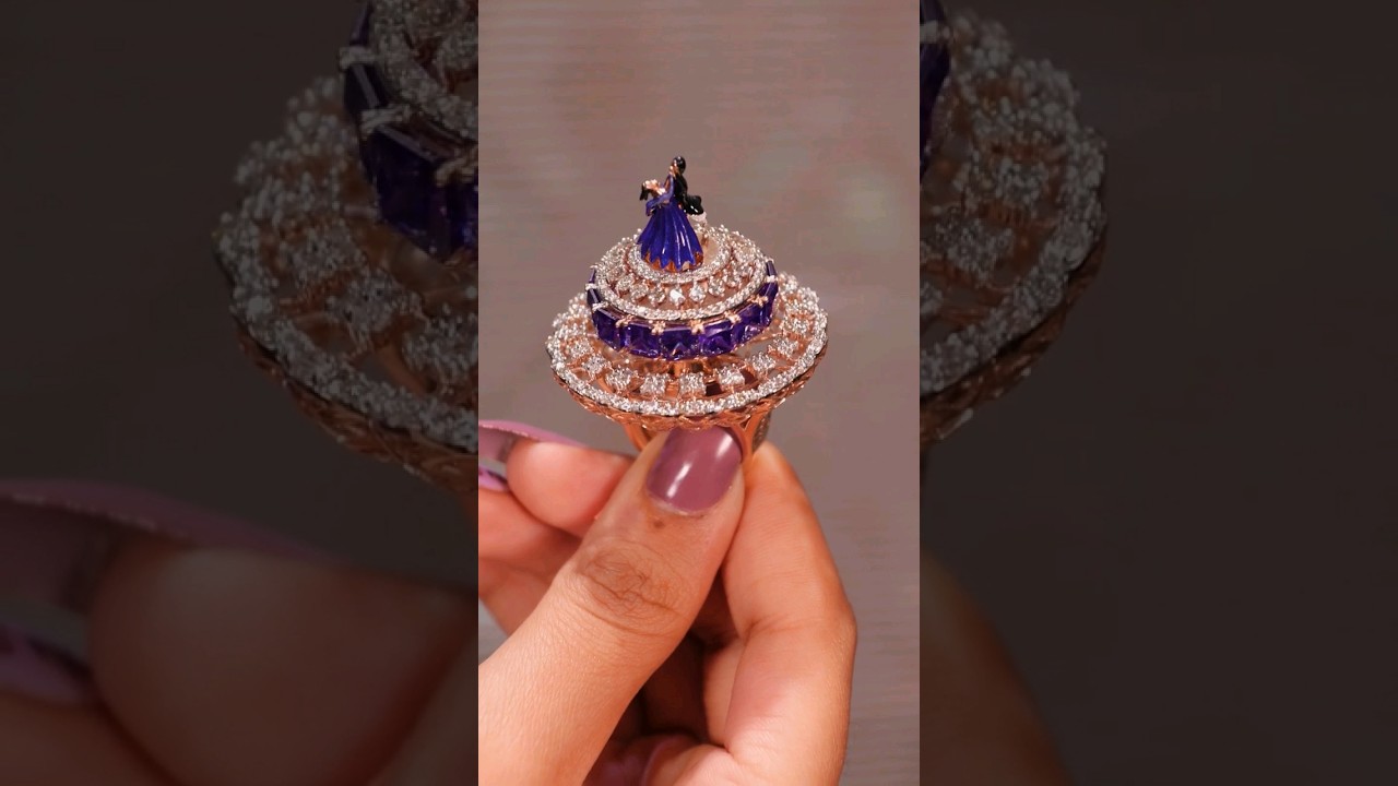 Finding the perfect diamond for every timeless story and memory. 