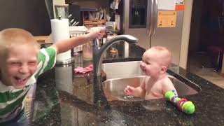 BABIES HAVING FUN TIME...😅💓 by FUNNY BABIES TV 1,899 views 2 years ago 8 minutes, 59 seconds