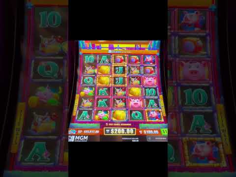 I Can’t Believe This Massive Slot Win RARE Green Hat Bonus! Part 1 #slot #casinogame
