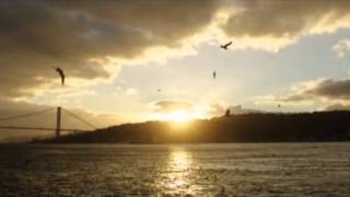 Beni̇ Böyle Sev Seveceksen Badem Beste O Gencebay