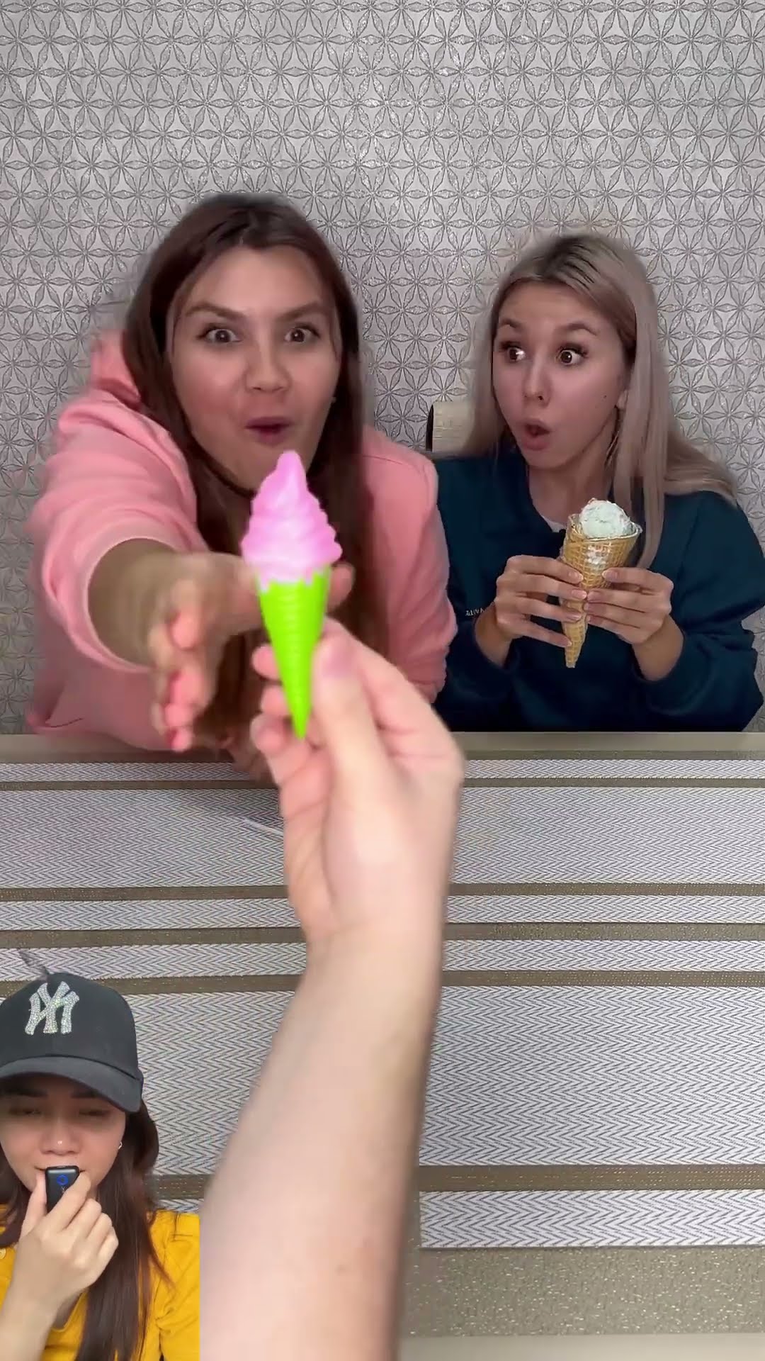 Es krim asli vs squisy ⁉️