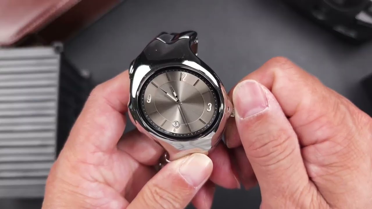 X5000 Champagne Quartz Watch embodies quiet luxury 💫