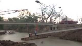 Leon River Beams